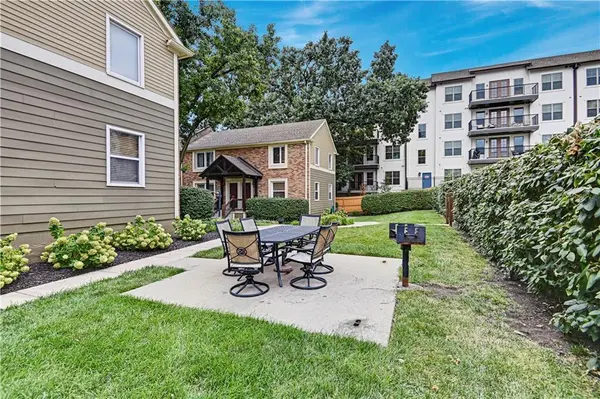 4536 Jefferson #8B ST, Kansas City, MO 64111