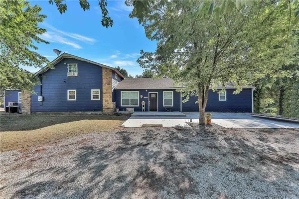 5070 CR 5550 RD, Cherryvale, KS 67335