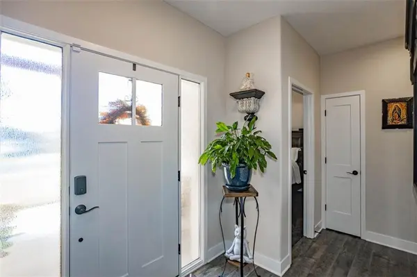 626 NW Walnut ST, Grain Valley, MO 64029