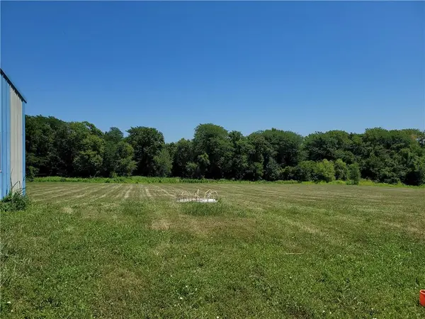2115 N Whitney RD, Independence, MO 64058