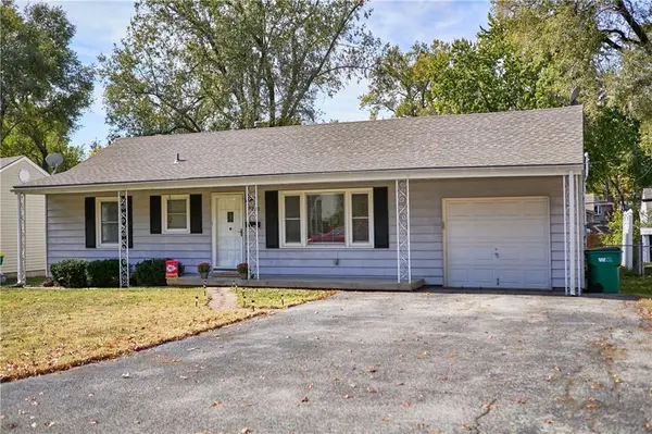 7210 Dearborn ST, Overland Park, KS 66204