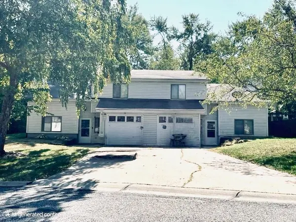 10171 Haskins ST, Lenexa, KS 66215