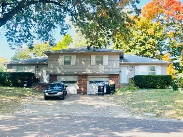 8342 Lowell AVE, Overland Park, KS 66212