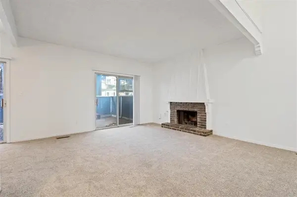 8015 Monrovia ST, Lenexa, KS 66215