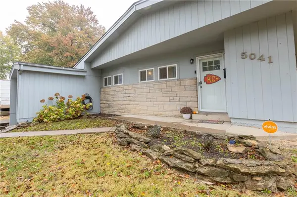5041 N Garfield AVE, Kansas City, MO 64118