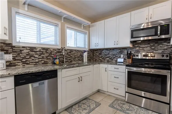 5041 N Garfield AVE, Kansas City, MO 64118