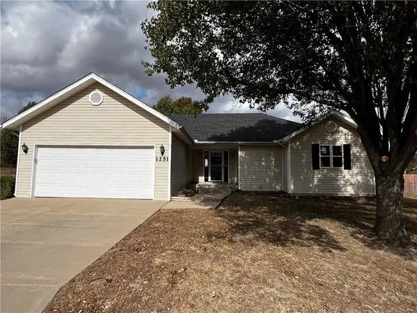1251 E Amber DR, Oronogo, MO 64855