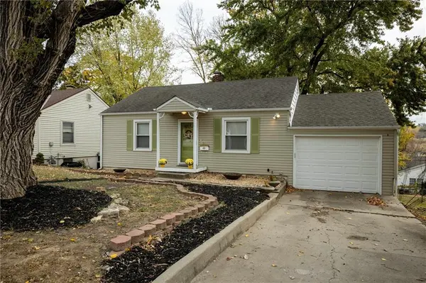 511 S HEDGES ST, Sugar Creek, MO 64054