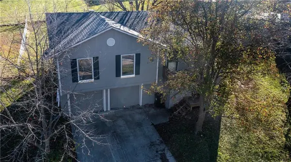 1508 Maple LN, Pleasant Hill, MO 64080