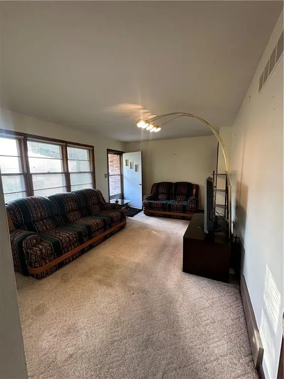 726 E Lexington ST, Richmond, MO 64085