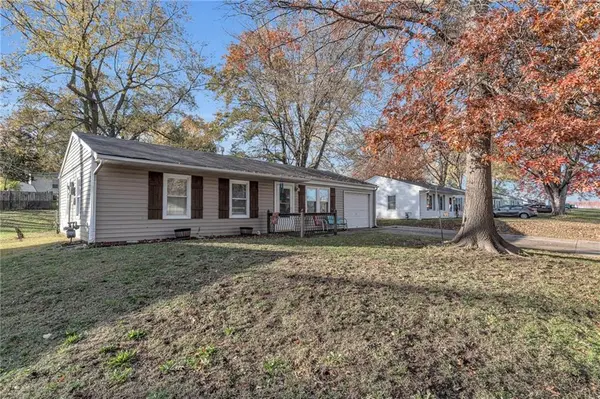 1300 Indian LN, Independence, MO 64056