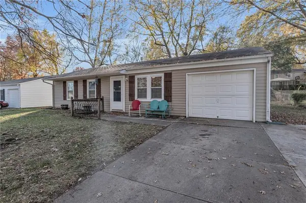 1300 Indian LN, Independence, MO 64056