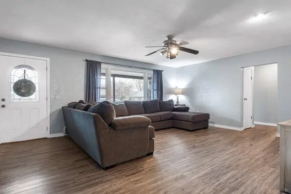 128 W Park RD, Garnett, KS 66032