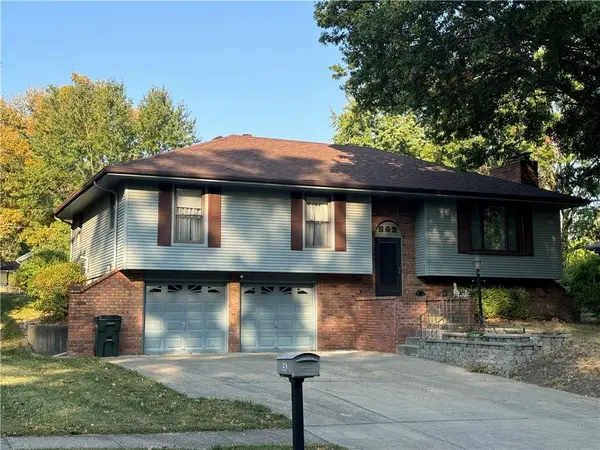 502 S 19th ST, Leavenworth, KS 66048