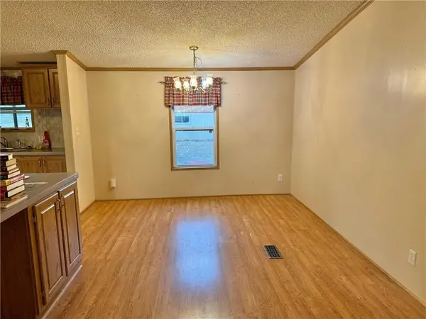9280 50th RD, Galesburg, KS 66740