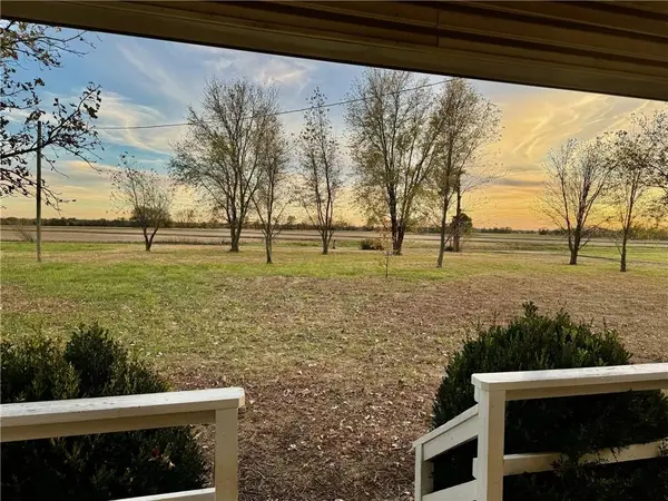 9280 50th RD, Galesburg, KS 66740