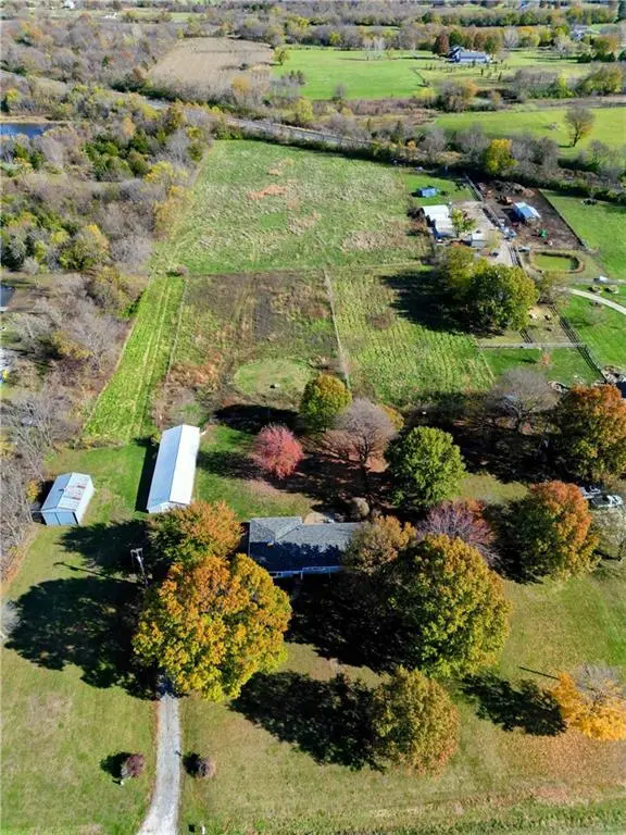 18501 S State Route D HWY, Belton, MO 64012