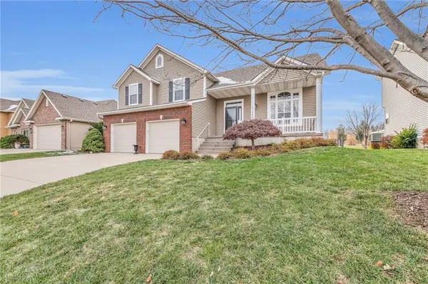 13040 Ridgeview DR, Platte City, MO 64079