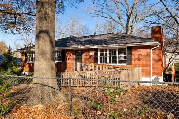 11304 E Smart AVE, Sugar Creek, MO 64054