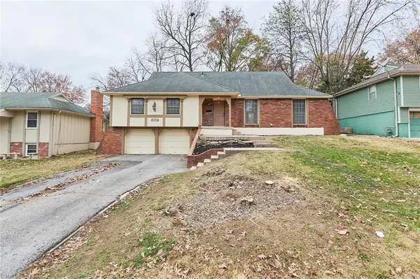 5220 MCCOY ST, Kansas City, MO 64133