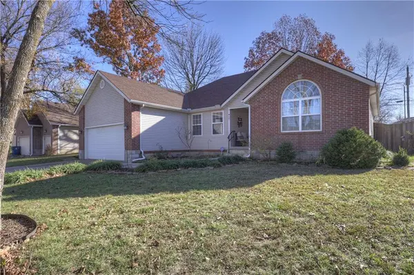 1066 Alexsandra CIR, Oronogo, MO 64855