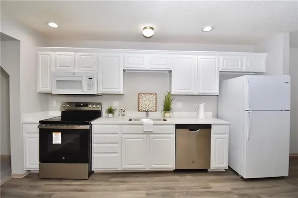 9705 N Lewis AVE, Kansas City, MO 64157