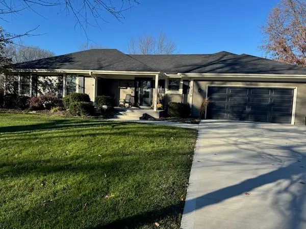 7290 W 197th TER,  Stilwell,  KS 66085