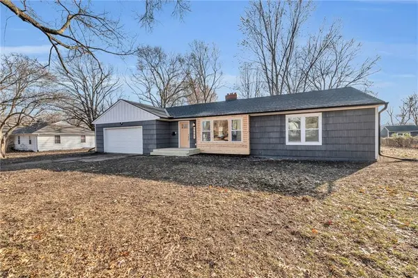 9501 E 65th ST, Raytown, MO 64133