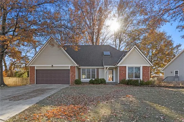11209 W 106TH ST, Overland Park, KS 66210