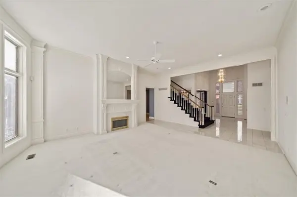 11717 Brookwood AVE, Leawood, KS 66211