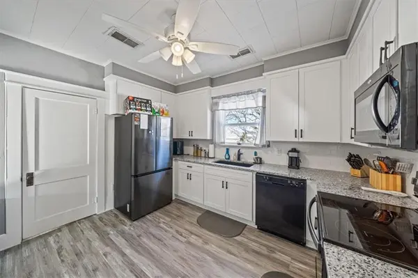 1516 S Missouri AVE, Sedalia, MO 65301