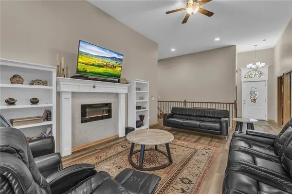 6940 N Denver AVE, Kansas City, MO 64119