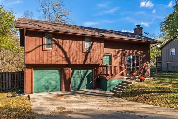 600 NE 114th TER, Kansas City, MO 64155