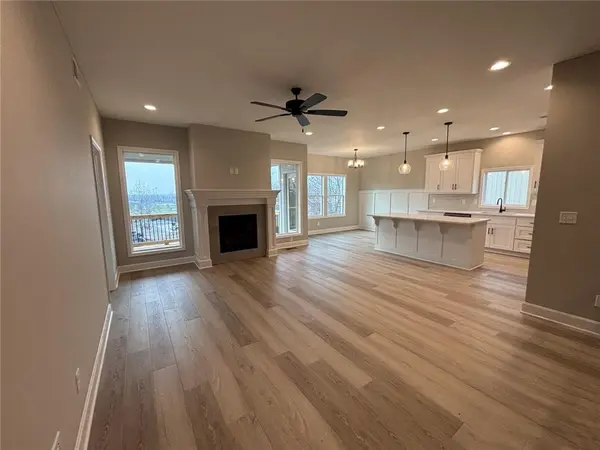 311 Mulberry DR, Raymore, MO 64083