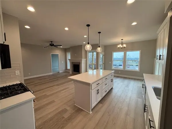 311 Mulberry DR, Raymore, MO 64083
