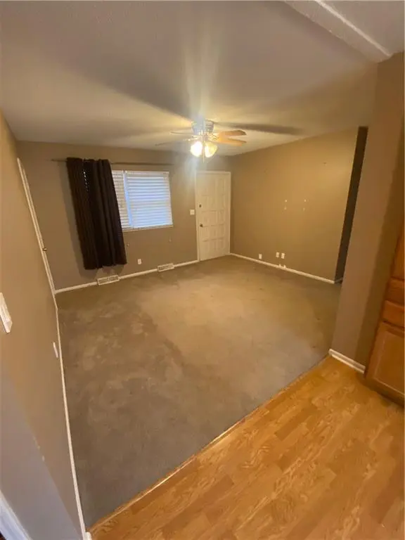 1516 SE Abbey ST, Blue Springs, MO 64014