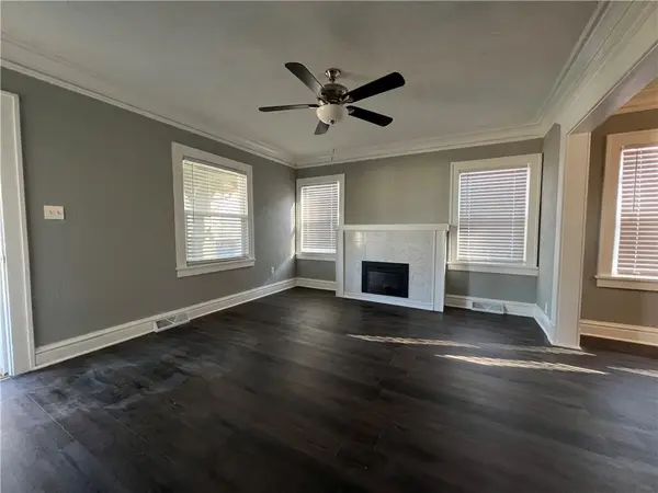 2215 E 68th ST, Kansas City, MO 64132