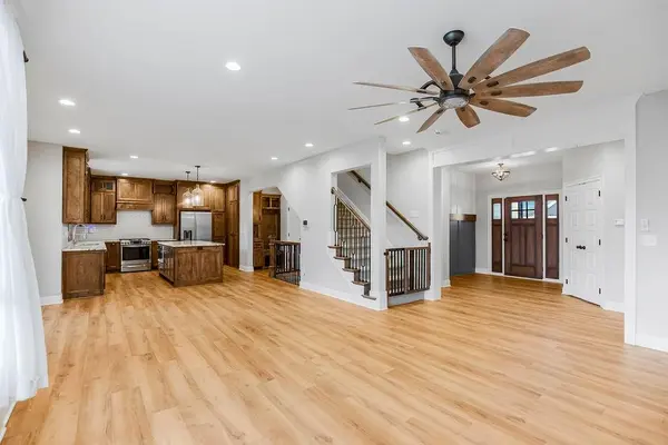 1817 SW Sage Canyon RD, Lee's Summit, MO 64082