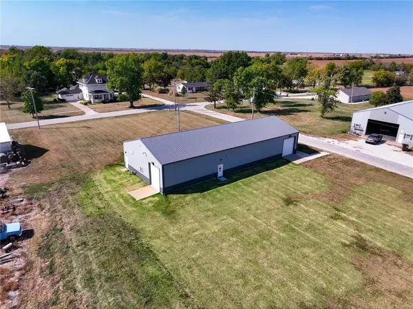 423 Locust ST, Everest, KS 66424