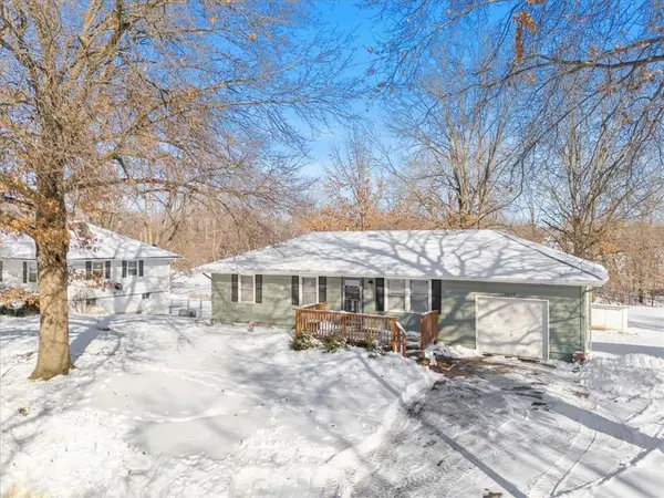 1610 Russell RD, Pleasant Hill, MO 64080
