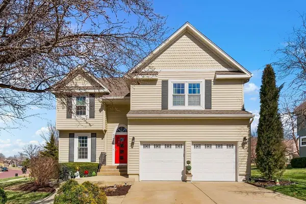 7416 W 155th TER, Overland Park, KS 66223