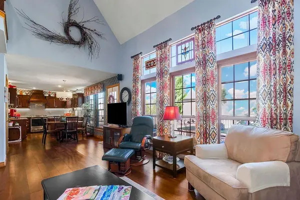7416 W 155th TER Overland Park, KS 66223
