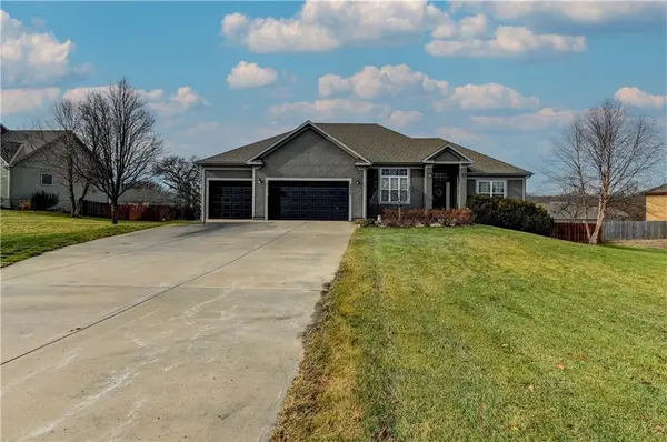 16217 150th ST,  Bonner Springs,  KS 66012