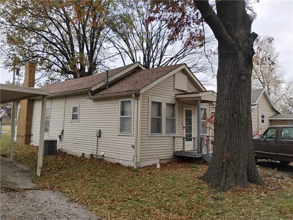502 S SUMMIT ST, Girard, KS 66743