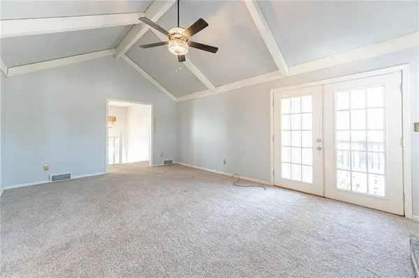 7629 N Park AVE, Gladstone, MO 64118