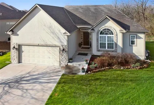 16540 Ingrid ST, Gardner, KS 66030