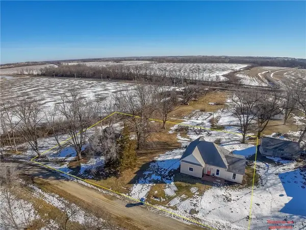 306 N 4th AVE, Laredo, MO 64652