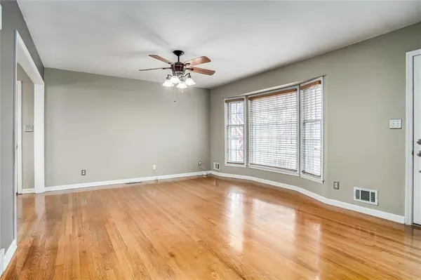 9304 E 82ND TER, Raytown, MO 64138