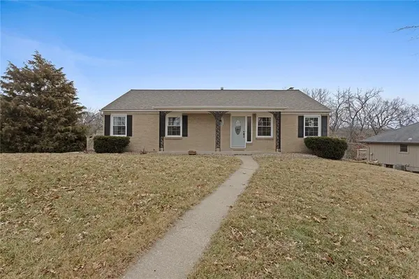 6011 N Wyandotte ST,  Gladstone,  MO 64118