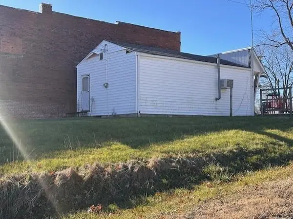 216 N Main ST, Clarksdale, MO 64430